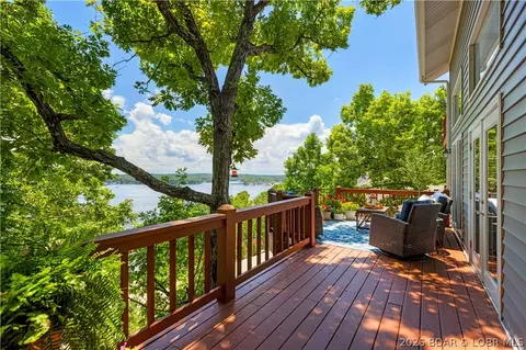 Exterior - 973 Eagle Dr, Lake Ozark, MO 65049 photo 4 of 7