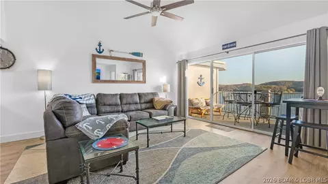 288 Windsor Bay Dr #4B, Camdenton, MO 65020
