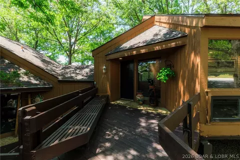 328 Hogan Dr #C, Lake Ozark, MO 65049