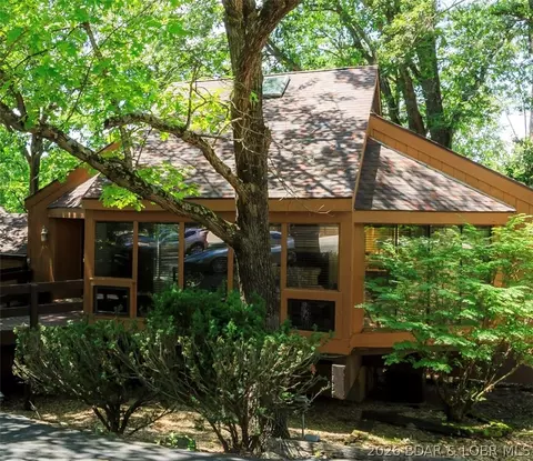 328 Hogan Dr #C, Lake Ozark, MO 65049