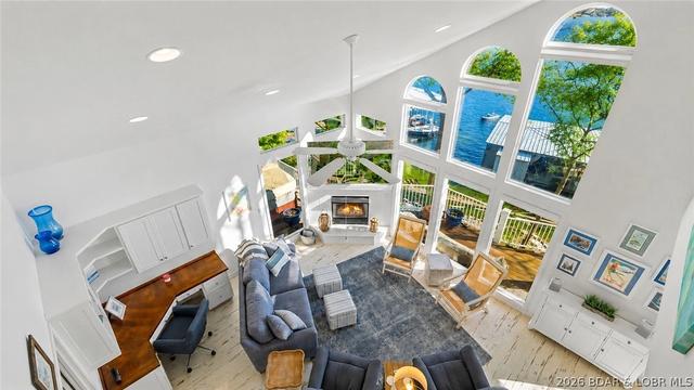 30435 Bullock Dr, Gravois Mills, MO 65037