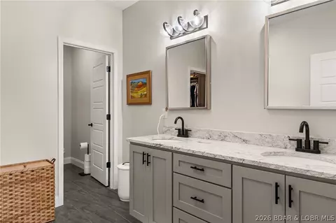 Bath - 76 Barolo Ln, Camdenton, MO 65020 photo 1 of 4