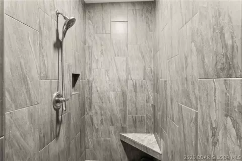 Bath - 76 Barolo Ln, Camdenton, MO 65020 photo 2 of 4