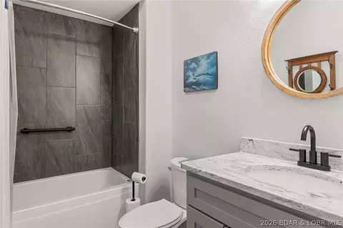 Bath - 76 Barolo Ln, Camdenton, MO 65020 photo 4 of 4
