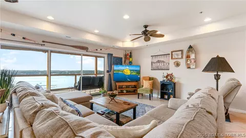 72 Emerald Bay Dr #3C, Lake Ozark, MO 65049