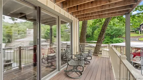 Exterior - 109 Hawk Cir, Lake Ozark, MO 65049 photo 3 of 8