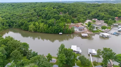 View/Area - 109 Hawk Cir, Lake Ozark, MO 65049 photo 2 of 8