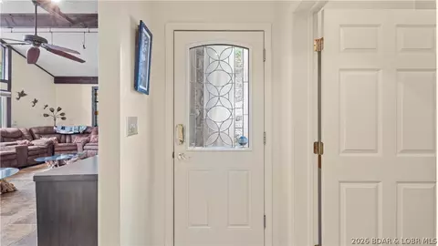 Entry Way - 109 Hawk Cir, Lake Ozark, MO 65049 photo 6 of 8