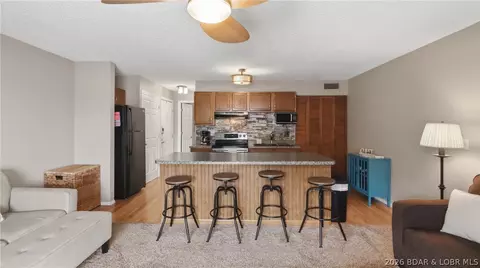 150 Southwood Shores Dr #2B  91, Lake Ozark, MO 65049