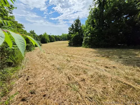 robin lane, Warsaw, MO 65355
