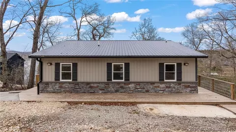 375 Admirals Pt, Climax Springs, MO 65324