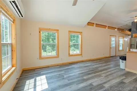 Living - 19145 Strawberry Fields Dr, Barnett, MO 65011 photo 2 of 3