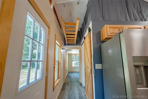 Entry Way - 19145 Strawberry Fields Dr, Barnett, MO 65011 photo 2 of 7