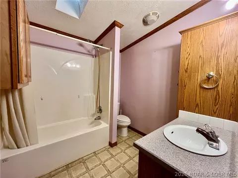 Bath - 26985 Ivy Bend Rd, Stover, MO 65078 photo 1 of 7