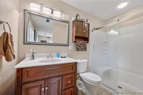Bath - 91 Hackberry Trace Rd, Montreal, MO 65591 photo 2 of 3
