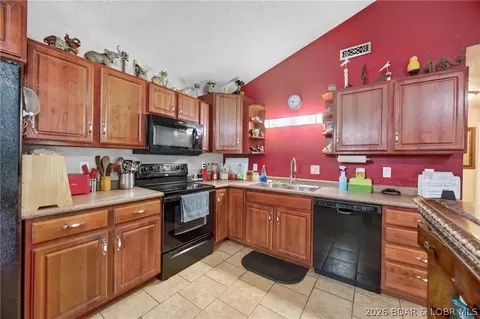 Kitchen - 91 Hackberry Trace Rd, Montreal, MO 65591 photo 3 of 3