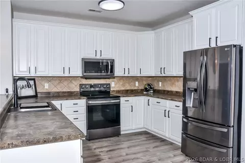 100 Trinity Point Dr #1 S, Camdenton, MO 65020 photo 3
