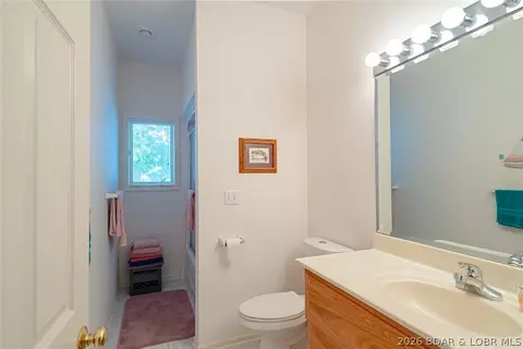 Bath - 643 Heron Estates Dr, Camdenton, MO 65020 photo 1 of 5