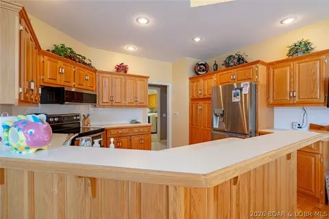 Kitchen - 643 Heron Estates Dr, Camdenton, MO 65020 photo 3 of 7