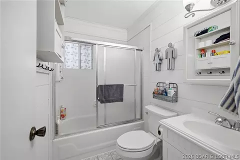 Bath - 32064 Venture Rd, Stover, MO 65078 photo 1 of 1