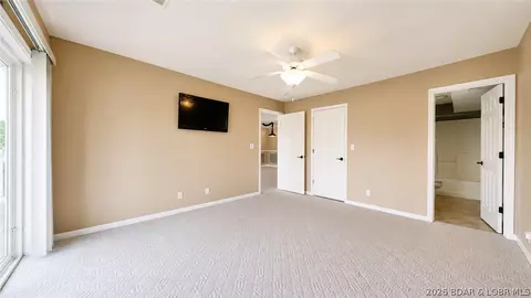 Bedroom - 4800 Eagleview Dr #514, Osage Beach, MO 65065 photo 3 of 7