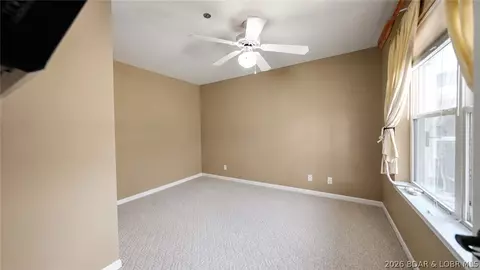 Bedroom - 4800 Eagleview Dr #514, Osage Beach, MO 65065 photo 6 of 7