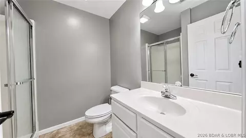 Bath - 4800 Eagleview Dr #514, Osage Beach, MO 65065 photo 2 of 2