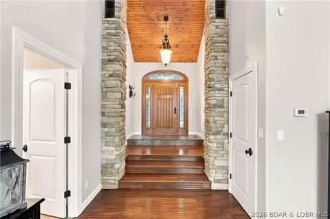 Entry Way - 423 Kona Cv, Roach, MO 65787 photo 1 of 7