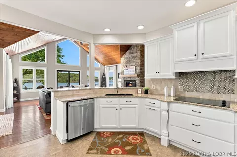 Kitchen - 423 Kona Cv, Roach, MO 65787 photo 1 of 3