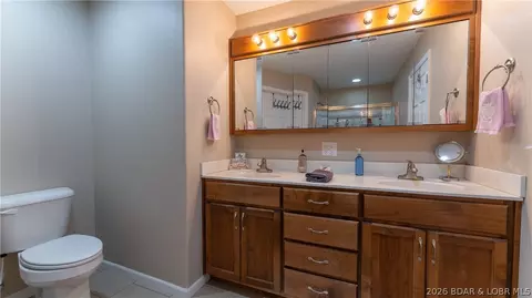Bath - 29 Lake Forest Rd, Eldon, MO 65026 photo 1 of 3