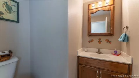 Bath - 29 Lake Forest Rd, Eldon, MO 65026 photo 2 of 3