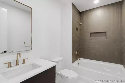 Bath - 5489 Harpers Dr, Osage Beach, MO 65065 photo 4 of 6