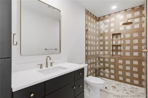 Bath - 5489 Harpers Dr, Osage Beach, MO 65065 photo 6 of 6