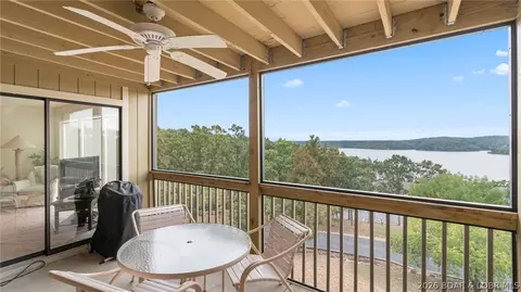 2500 Bay Point Ln #722, Osage Beach, MO 65065