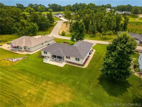104 Bogey Ln, Gravois Mills, MO 65037