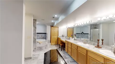 Bath - 191 Masters Creek Ln, Edwards, MO 65326 photo 2 of 2