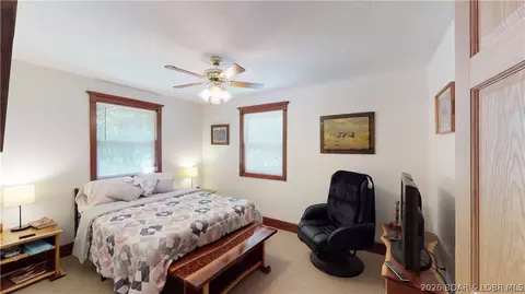 Bedroom - 191 Masters Creek Ln, Edwards, MO 65326 photo 2 of 5