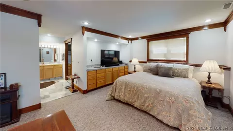 Bedroom - 191 Masters Creek Ln, Edwards, MO 65326 photo 4 of 5