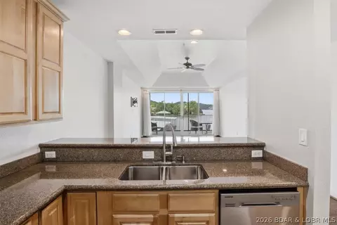 201 Marina Residence Dr #2D, Camdenton, MO 65020