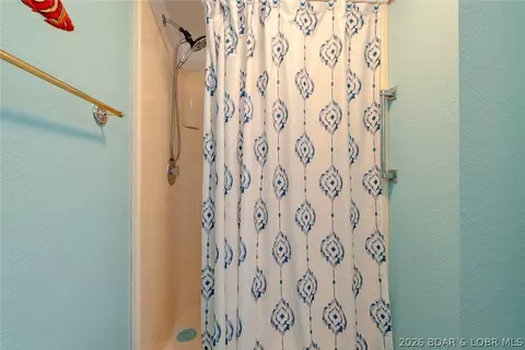 Bath - 25 View Dr, Camdenton, MO 65020 photo 6 of 6