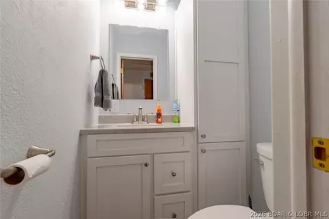 Bath - 25 View Dr, Camdenton, MO 65020 photo 1 of 6