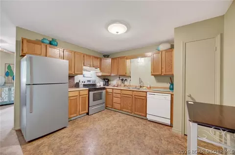 Kitchen - 72 Forestway Dr, Camdenton, MO 65020 photo 1 of 2