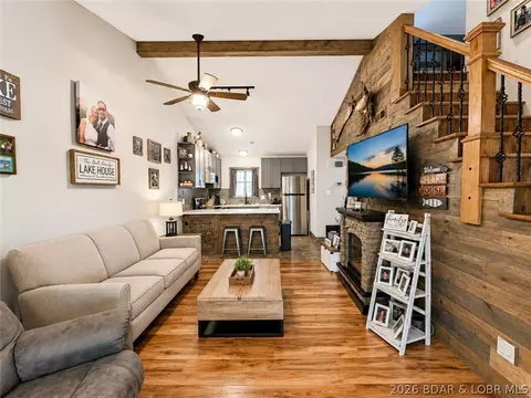 1600 Cherokee Rd #2B, Lake Ozark, MO 65049