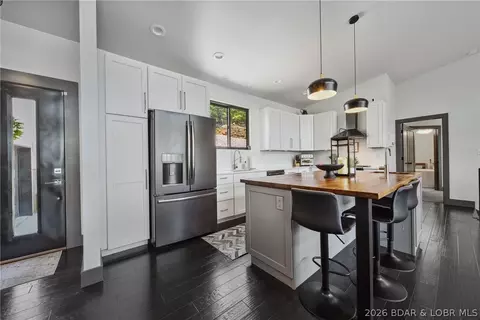 Kitchen - 626 Eagle Dr, Four Seasons, MO 65049 photo 1 of 4