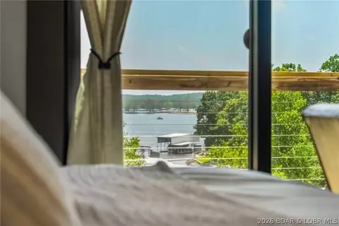 View/Area - 626 Eagle Dr, Four Seasons, MO 65049 photo 5 of 7