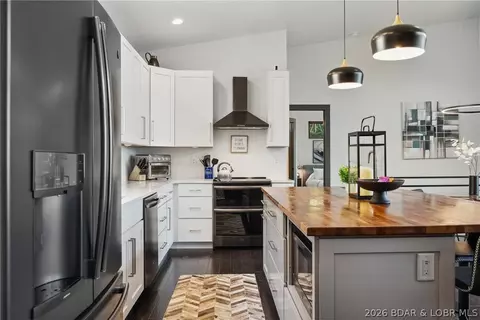 Kitchen - 626 Eagle Dr, Four Seasons, MO 65049 photo 4 of 4