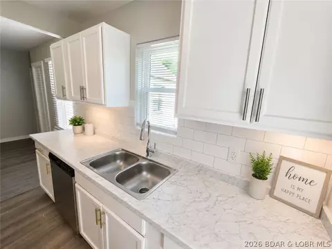 1815 E 7th St, Sedalia, MO 65301 photo 3