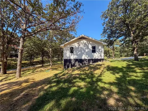 Exterior - 18274 Hwy W, Versailles, MO 65084 photo 6 of 8