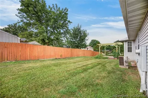 Exterior - 412 W Champain St, Eldon, MO 65026 photo 6 of 9