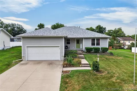 Exterior - 412 W Champain St, Eldon, MO 65026 photo 8 of 9